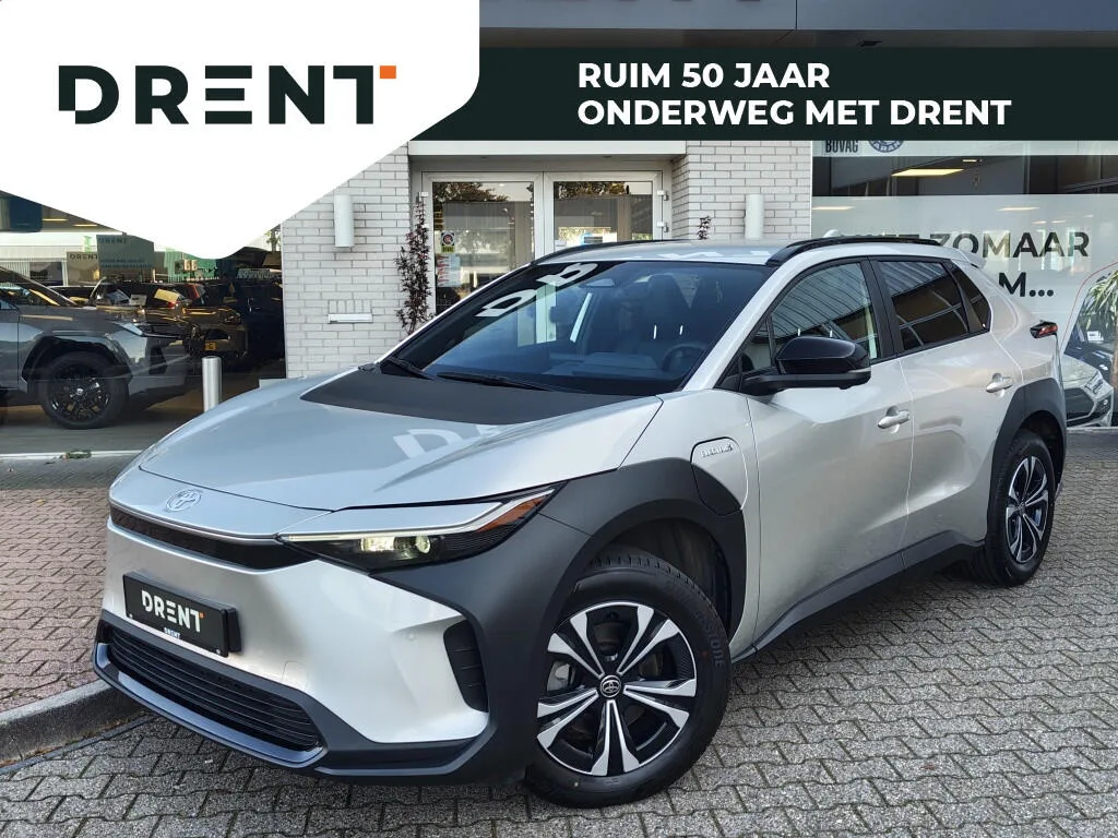 Toyota bZ4X (2023) — foto 1