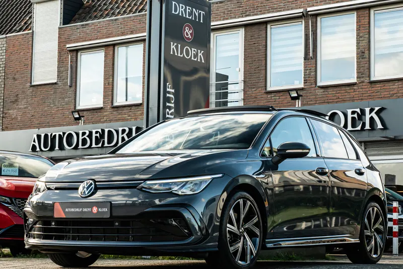 Volkswagen Golf (2024)