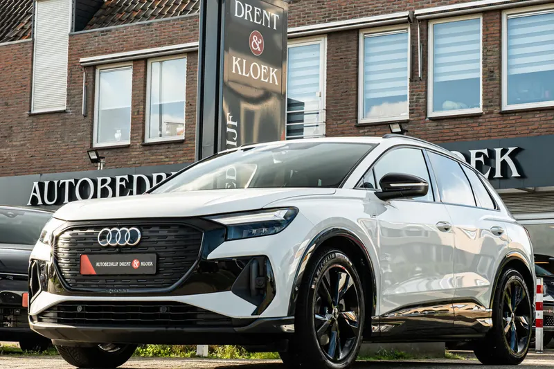 Audi Q4 e-tron (2022)