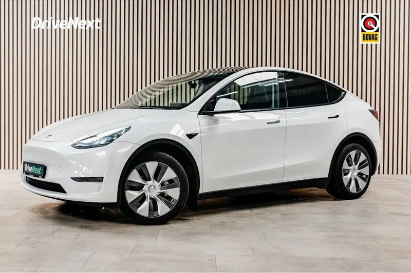 Tesla Model Y (0)