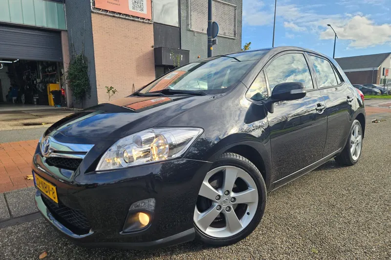 Toyota Auris (2010)