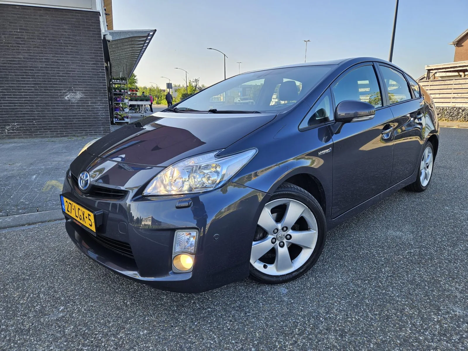 Toyota Prius (2010) — foto 1