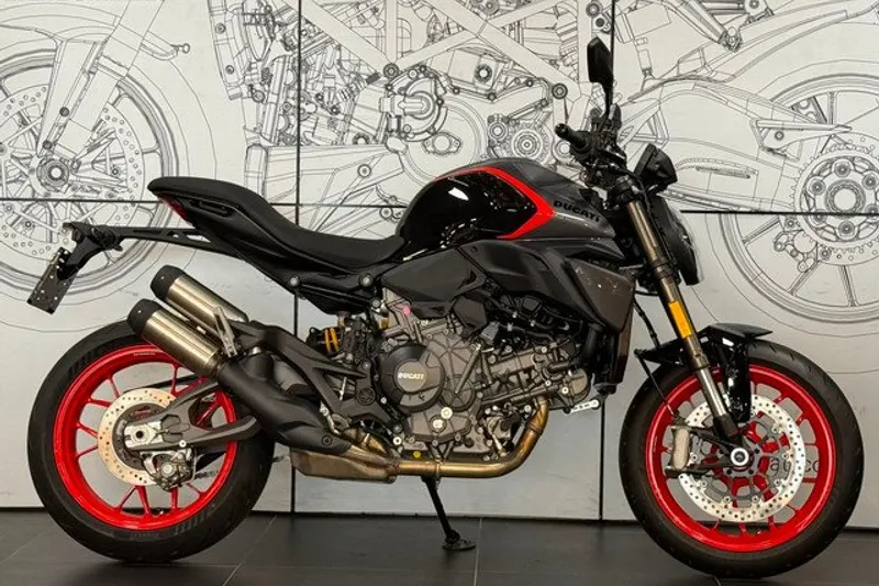 Ducati Monster V2 (2026)