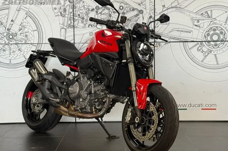 Ducati Monster V2 (2026)