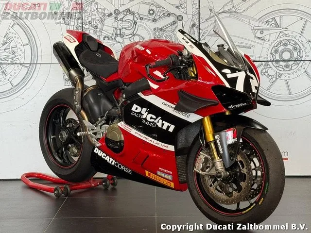 Ducati Panigale V4S (2021) — foto 1
