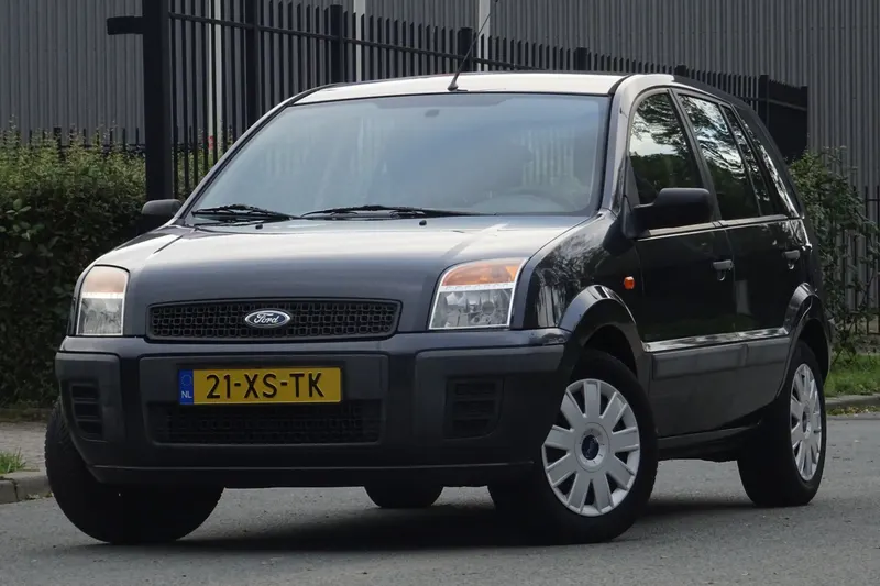 Ford Fusion (2007)