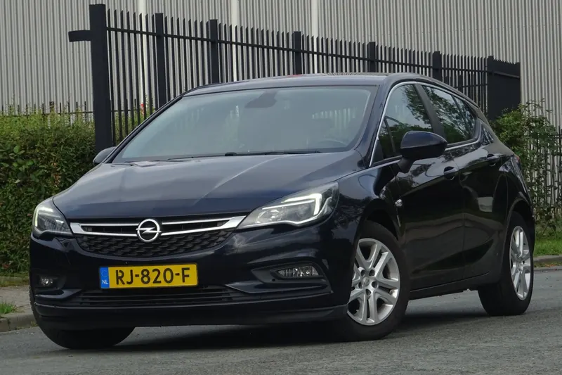 Opel Astra (2017)