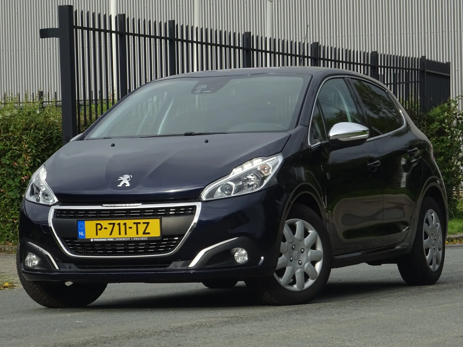 Peugeot 208 (2018) — foto 1