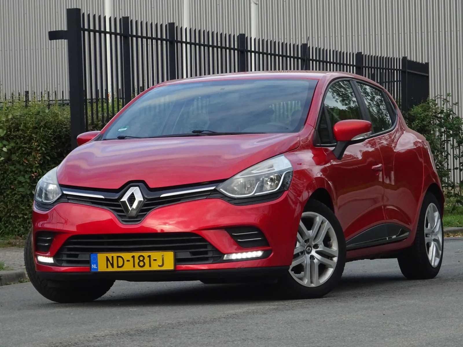 Renault Clio (2017) — foto 1