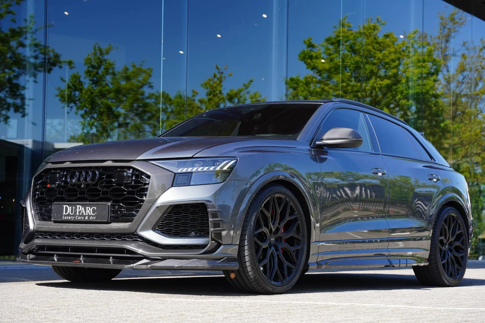 Audi RS Q8 (2021) — foto 1