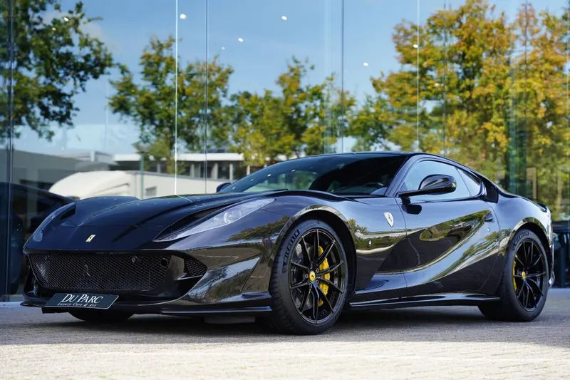 Ferrari 812 (2019)
