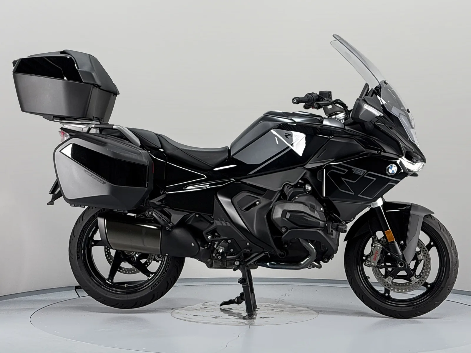 BMW R 1300 RT (2025) — foto 1