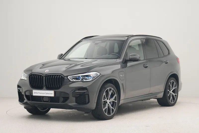 BMW X5 (2023)