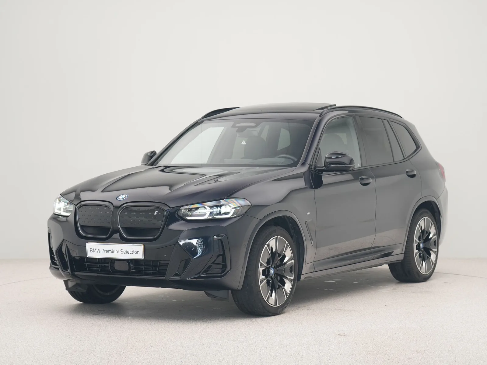 BMW iX3 (2025) — foto 1