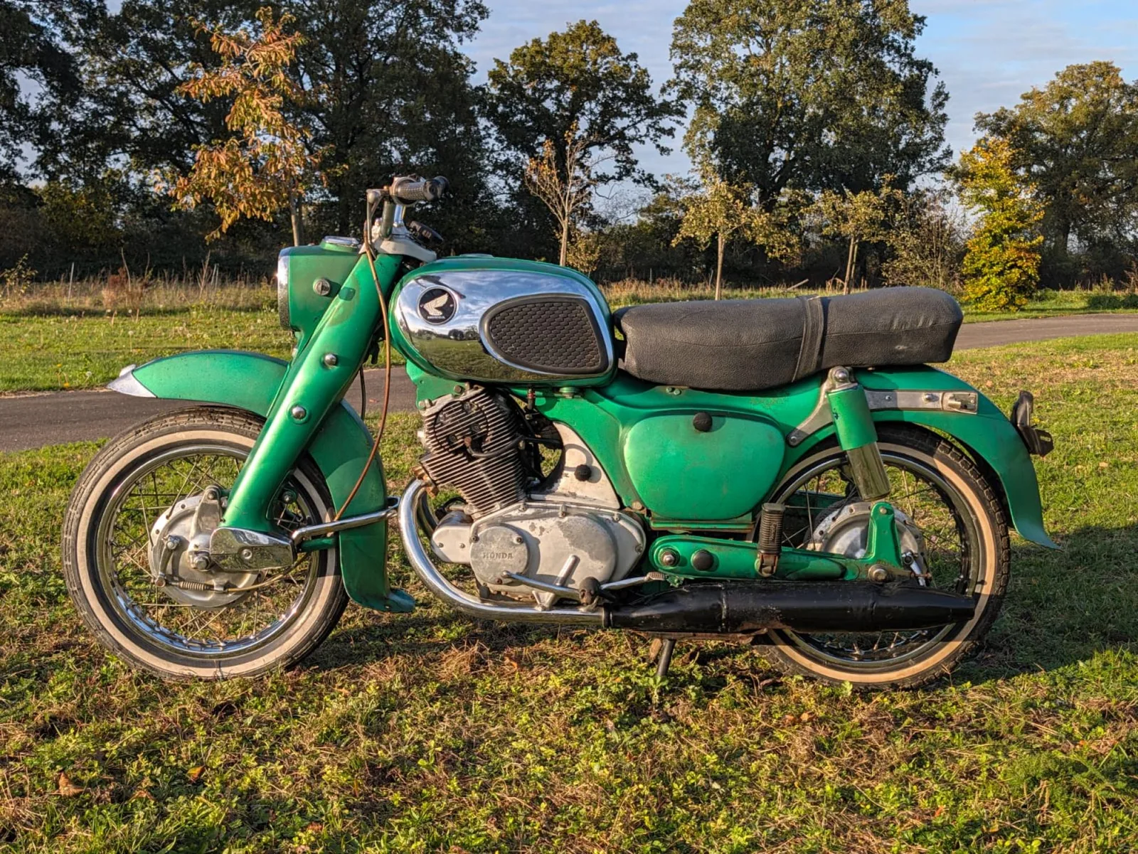 Honda C72 Dream (1965) — foto 1