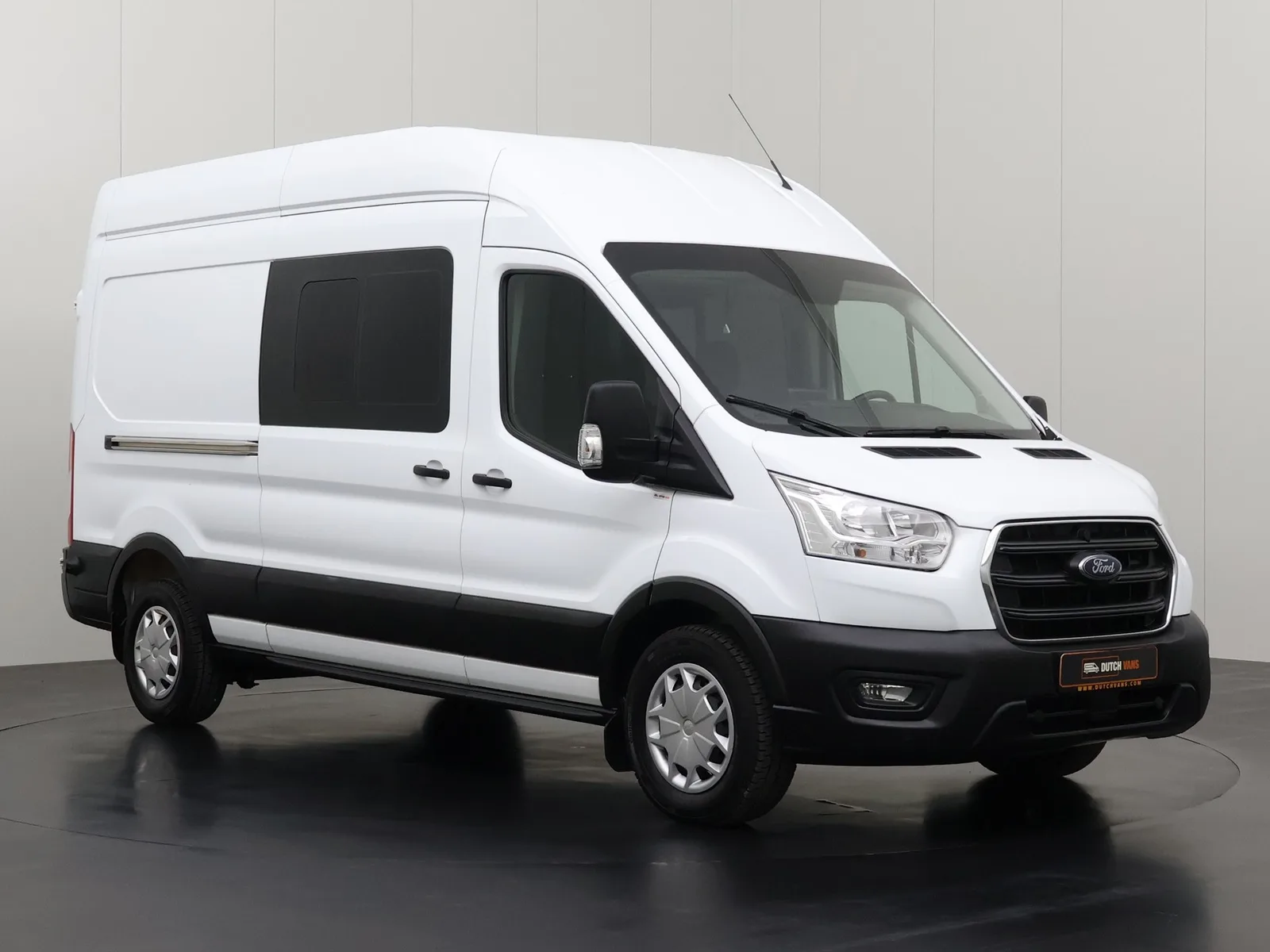 Ford Transit (2021) — foto 1