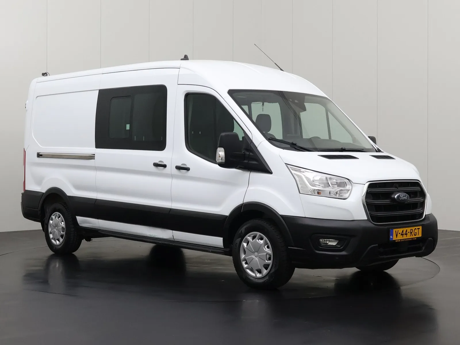 Ford Transit (2020) — foto 1
