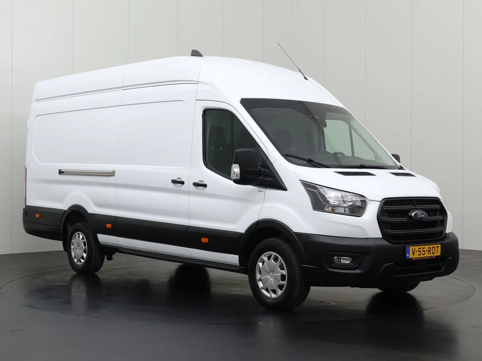 Ford Transit (2024) — foto 1