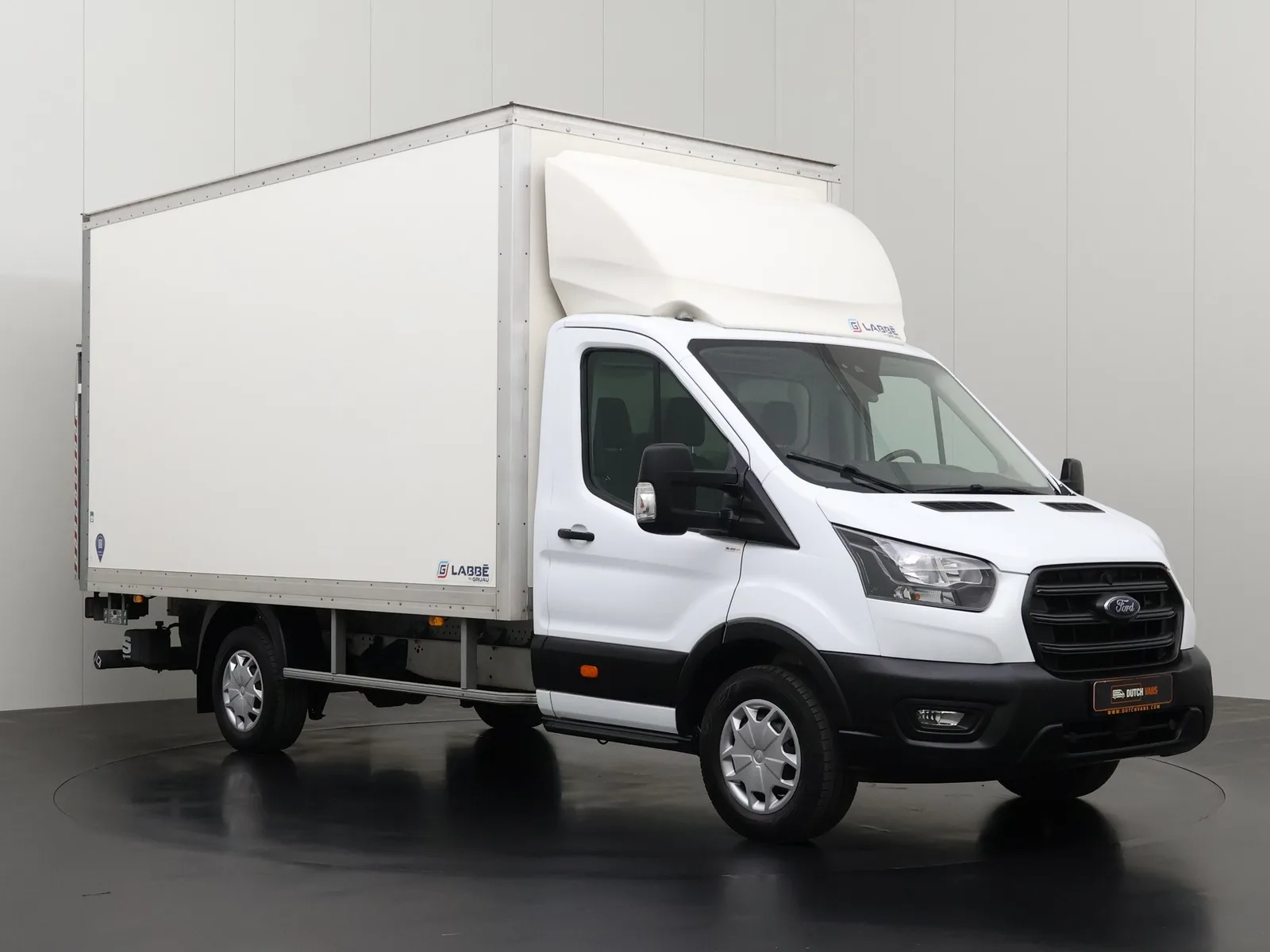 Ford Transit (2024) — foto 1