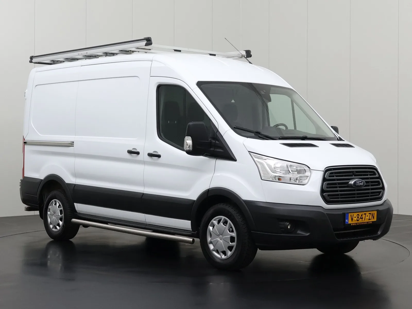 Ford Transit (2019) — foto 1