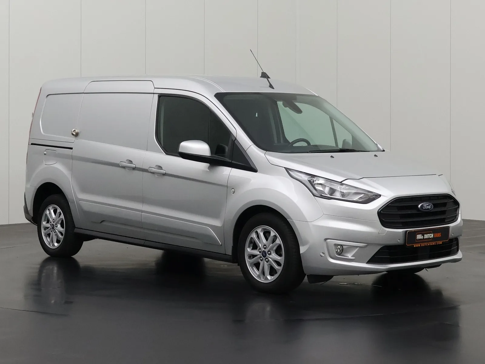 Ford Transit Connect (2023) — foto 1
