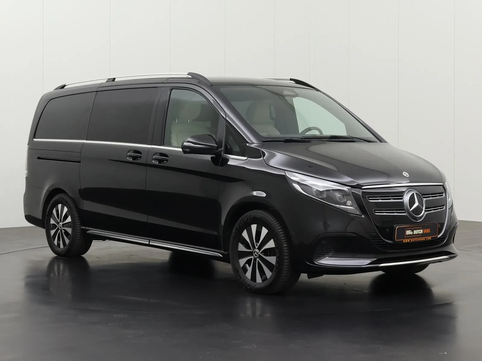 Mercedes-Benz EQV (2025) — foto 1