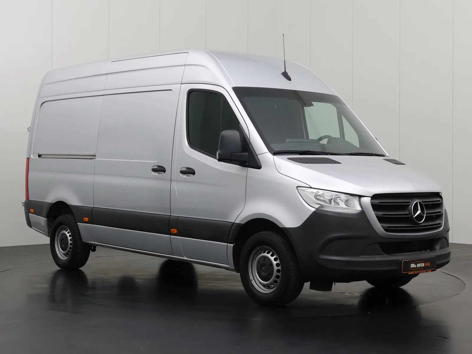 Mercedes-Benz Sprinter (2023) — foto 1