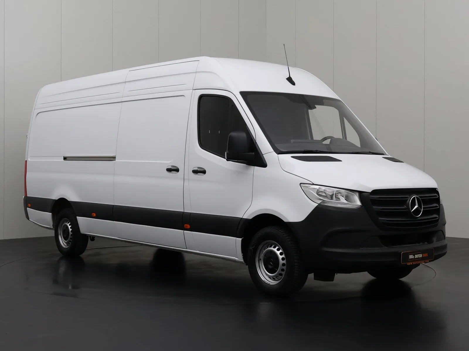 Mercedes-Benz Sprinter (2024) — foto 1