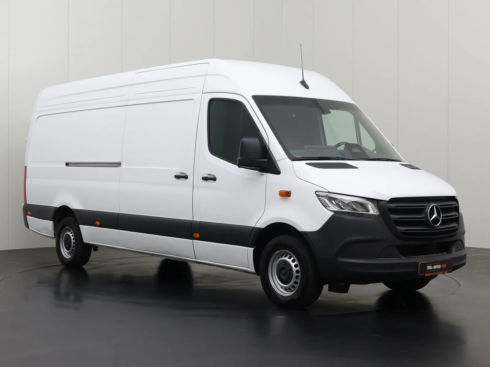 Mercedes-Benz Sprinter (2024) — foto 1