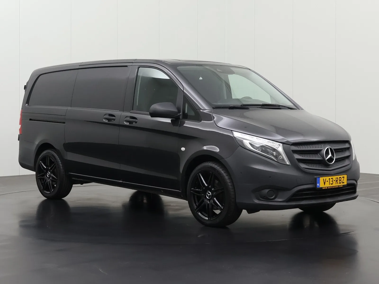 Mercedes-Benz Vito (2022) — foto 1
