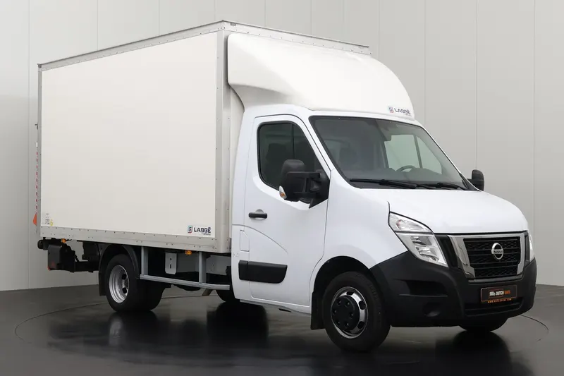 Nissan Interstar (2024)
