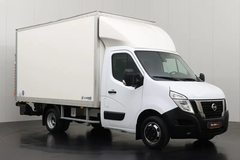 Nissan Interstar (2024)
