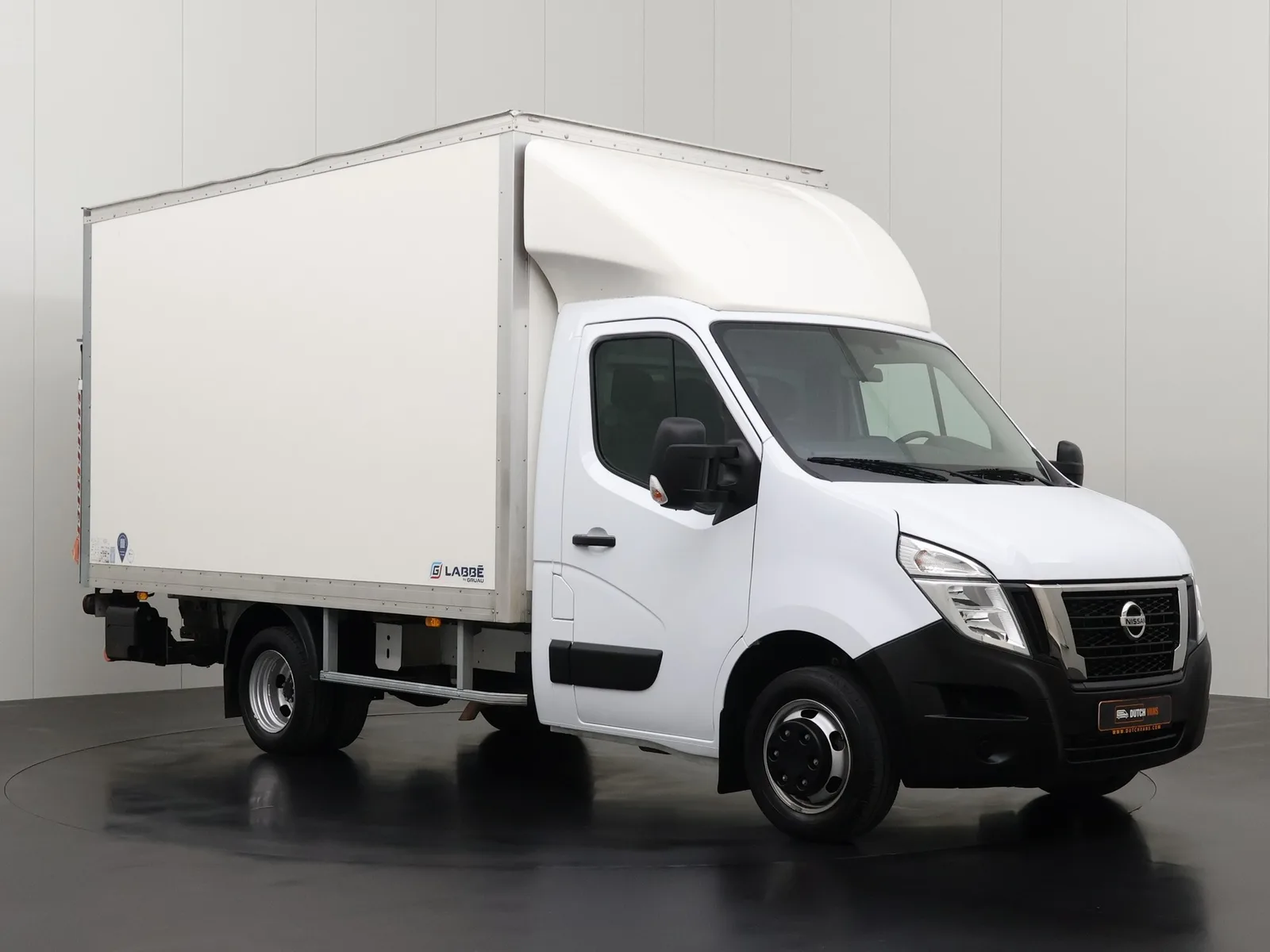 Nissan Interstar (2024) — foto 1