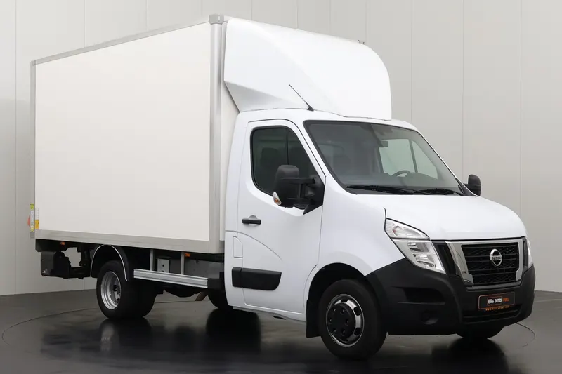 Nissan Interstar (2024)