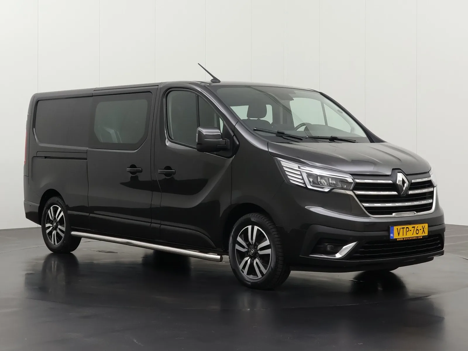 Renault Trafic (2023) — foto 1