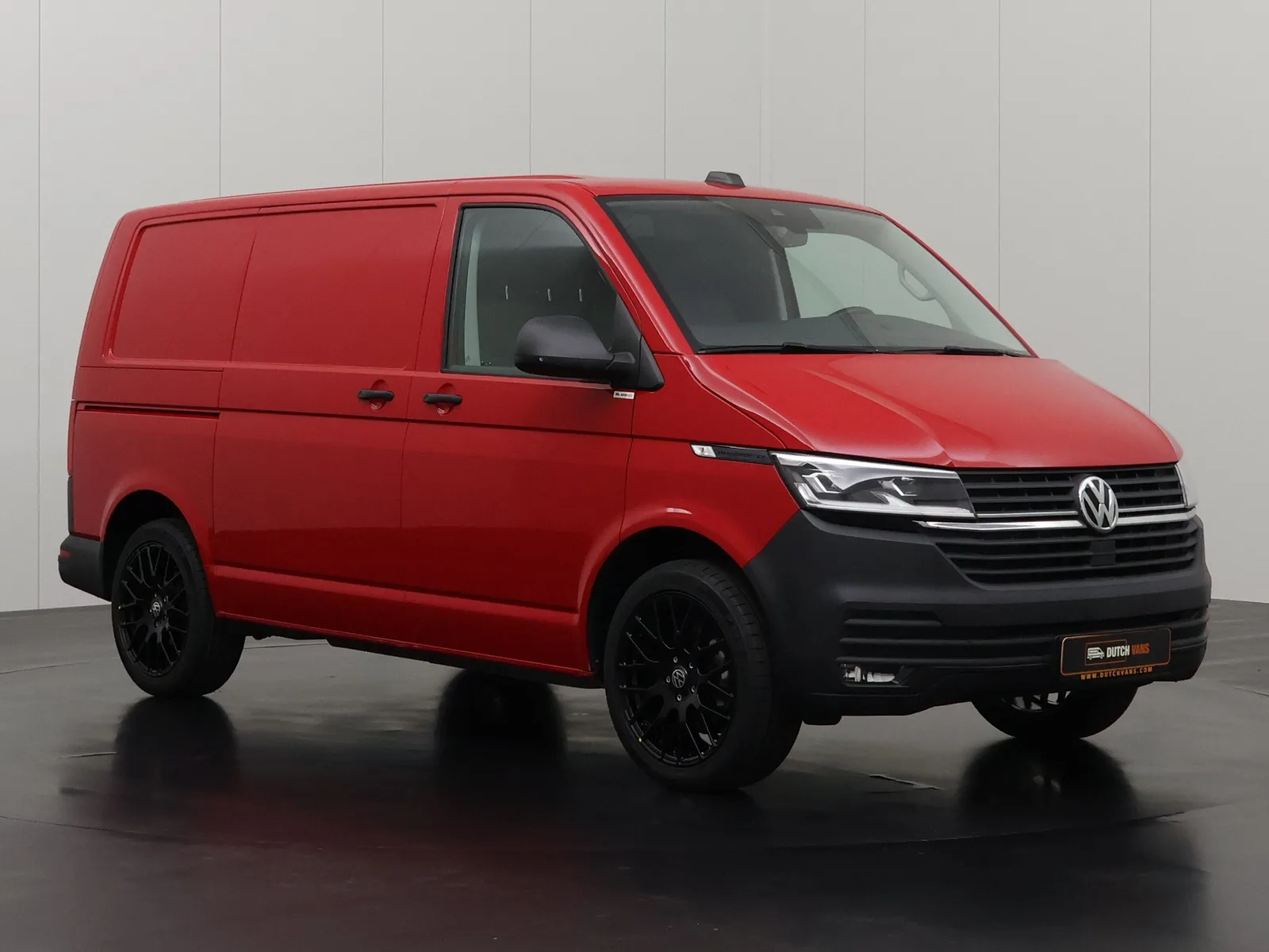 Volkswagen Transporter (2023) — foto 1