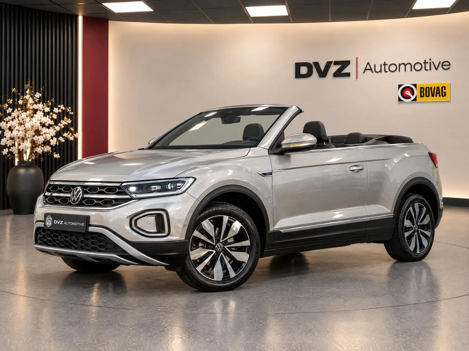 Volkswagen T-Roc (2024) — foto 1