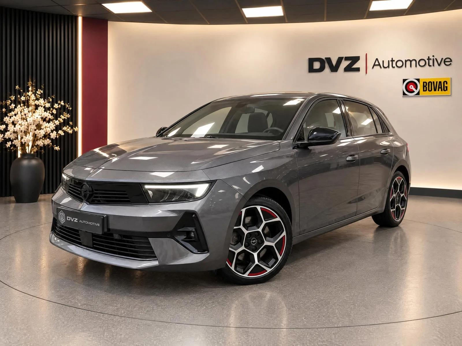 Opel Astra (2023) — foto 1