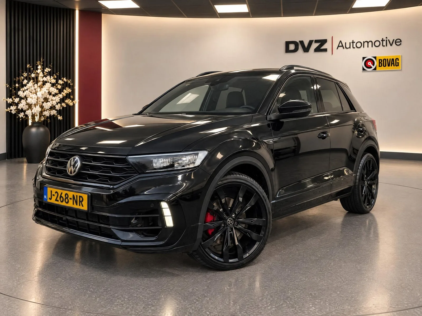 Volkswagen T-Roc (2018) — foto 1