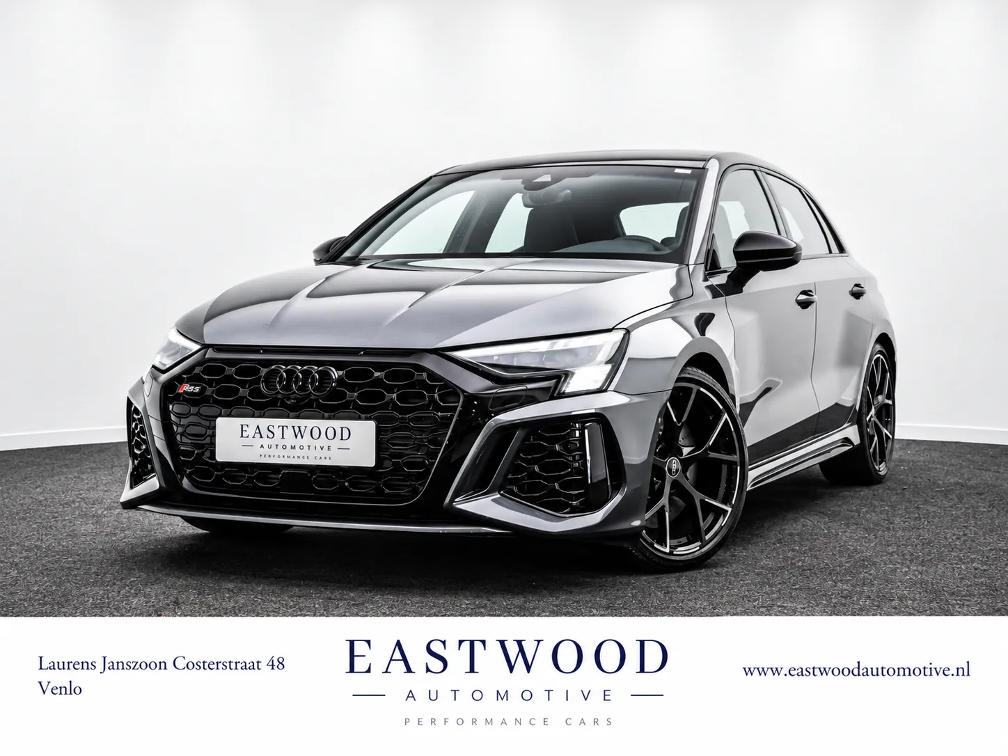 Audi RS 3 Sportback (2024) — foto 1