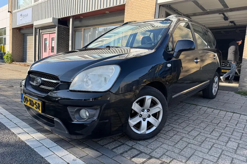 Kia Carens (2007)