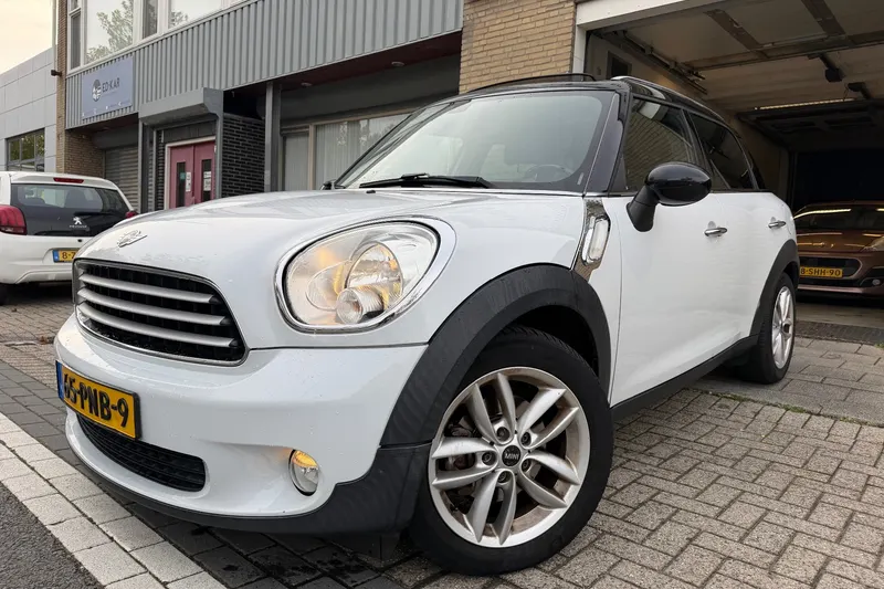 MINI Countryman (2011)