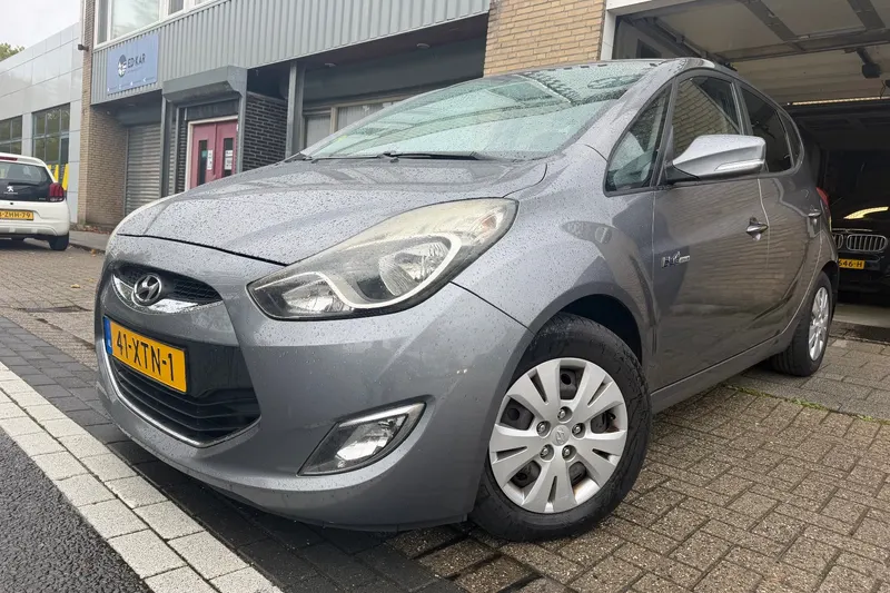 Hyundai ix20 (2012)