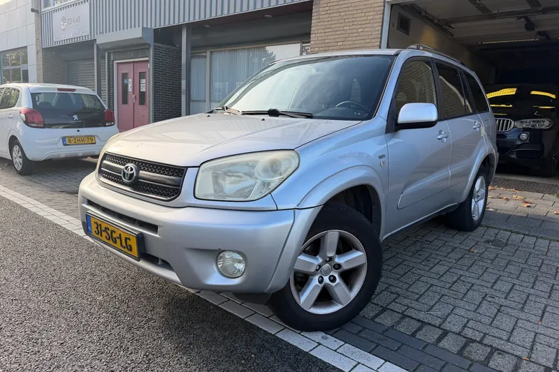 Toyota RAV4 (2006)