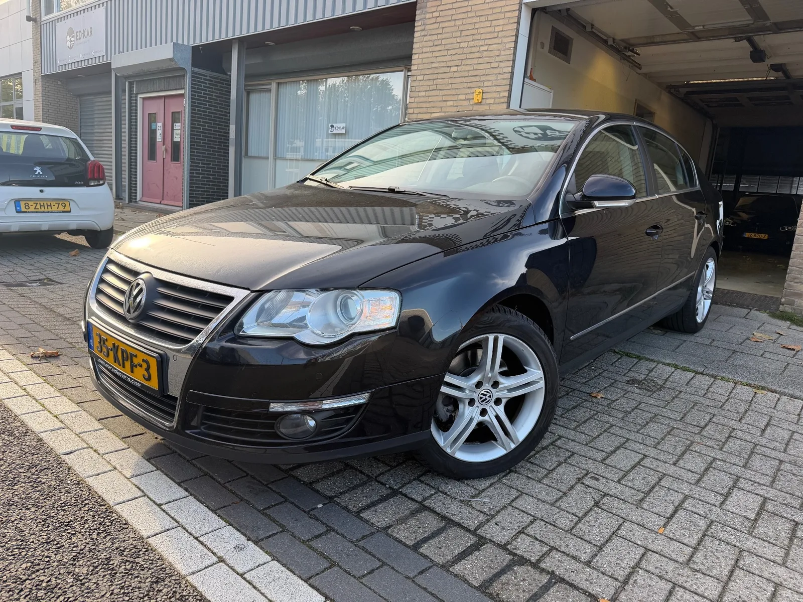Volkswagen Passat (2010) — foto 1
