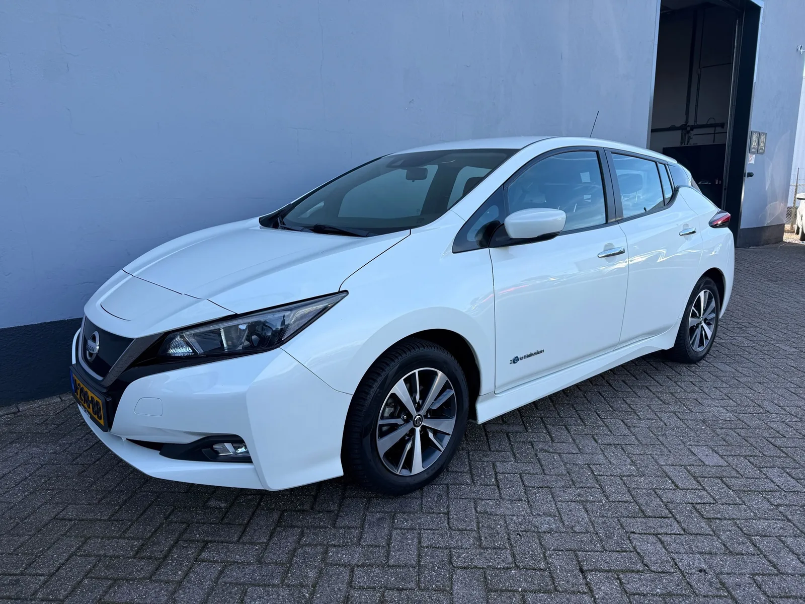 Nissan Leaf (2021) — foto 1