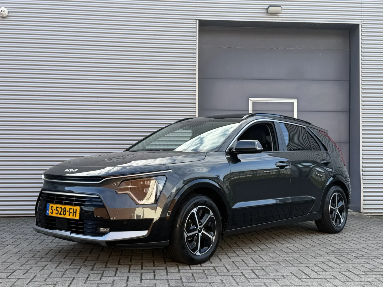 Kia Niro (2023) — foto 1