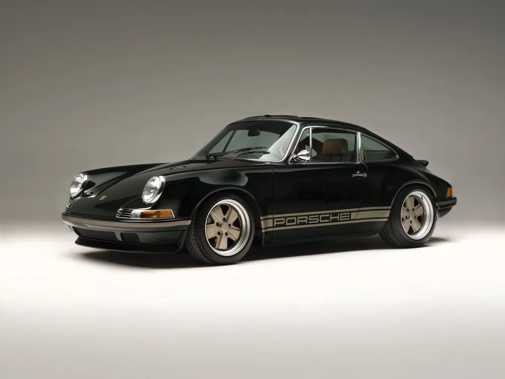 Porsche 911 (2025) — foto 1