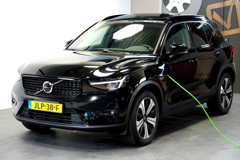 Volvo XC40 (2022)