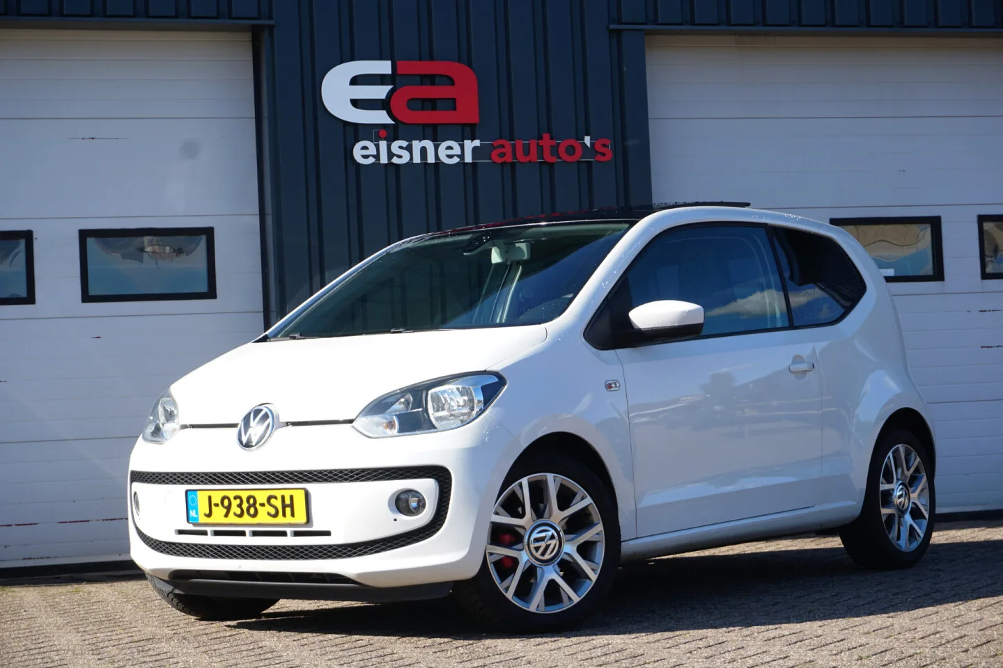 Volkswagen Up! (2012) — foto 1